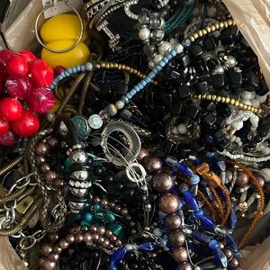 Mixed Bag of Necklaces & Bracelets. Bag weighs 3 lb & 12 ozs. Costume Jewelry